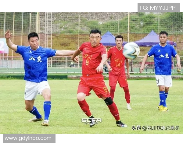 全运会特别报道：成都足球队的拼搏历程与荣耀瞬间