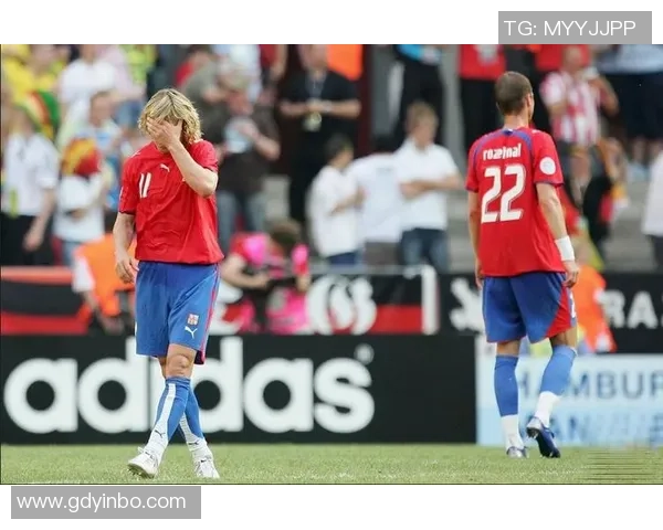 阿汤哥足球:从银幕到绿茵场的激情与梦想之旅 阿汤哥足球:从银幕到绿茵场的激情与梦想之旅